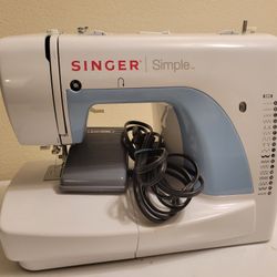 Singer Sewing Machine