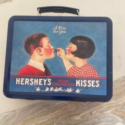 Lunch box Hershey's kisses 