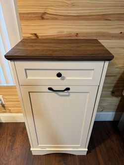 Kitchen Cabinet (brand New )