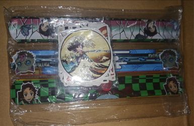 32 bracelets/50 stickers (Demon Slayer)