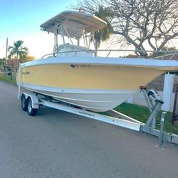 50600K2 BOAT PRO LINE 24.6 FEET 2006 250 HP HONDA FOUR STROKE WITH TRAILER