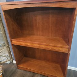 2 Wooden Bookshelves