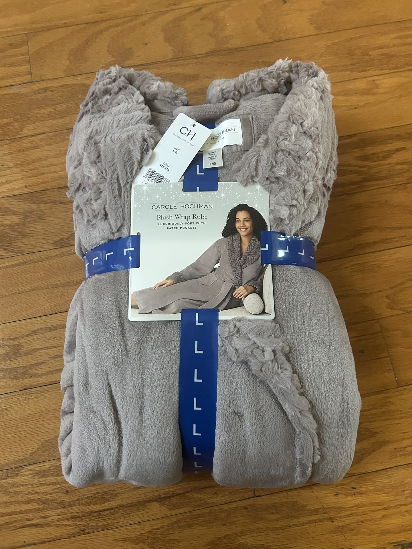 NWT Carole Hochman women plush robe Size L