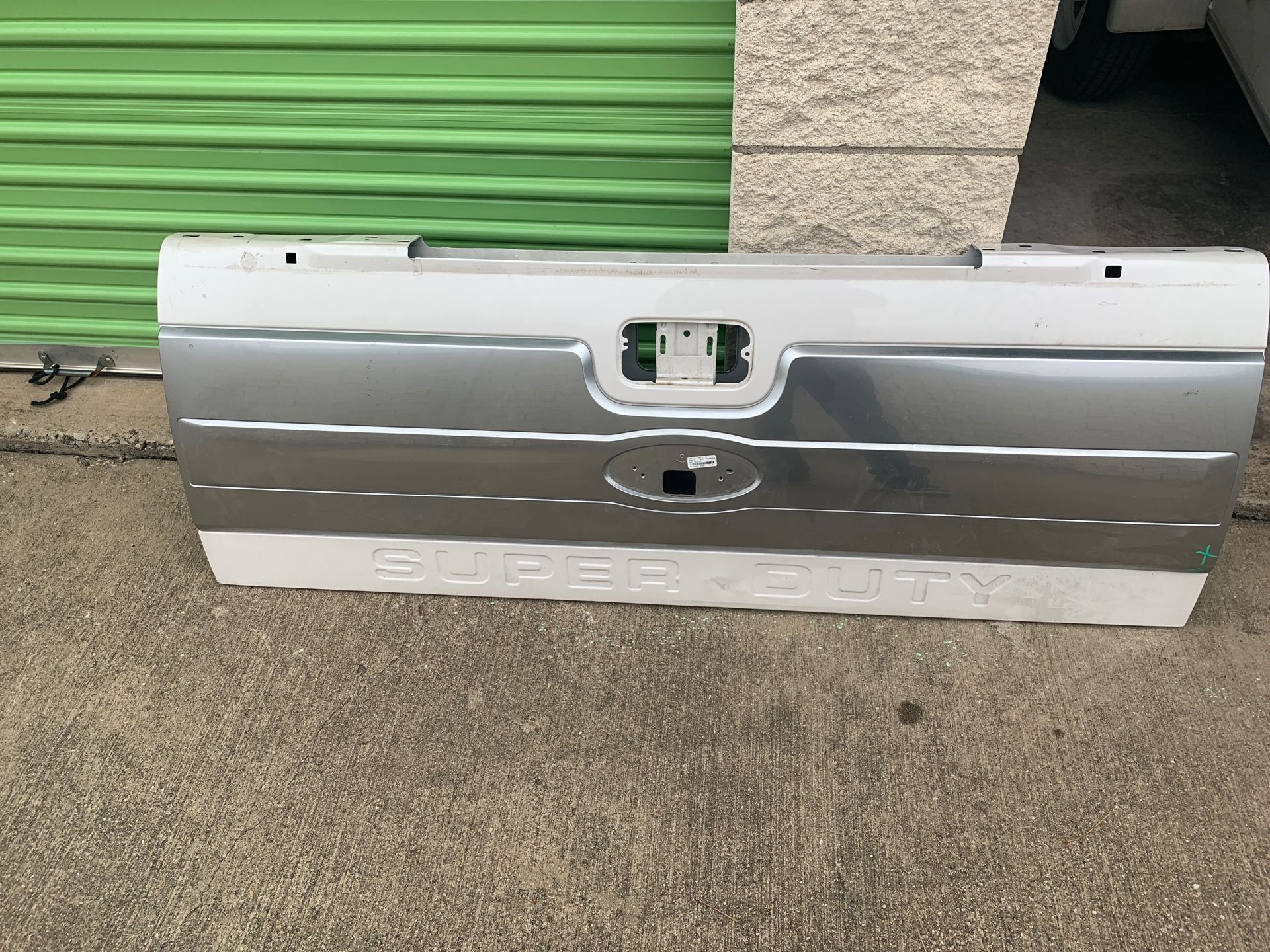 2016 FORD F250 PLATINUM TAILGATE for Sale in Dallas, TX OfferUp