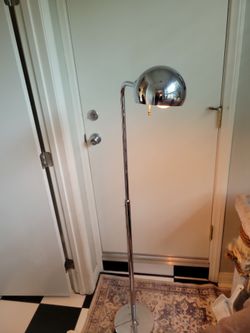 Floor lamp