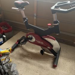 Spinner Excercise Bike Like New