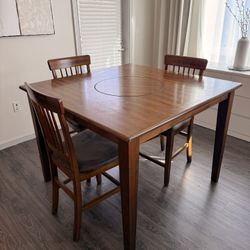 Beautiful Solid Wood Table With Lazy Susan 