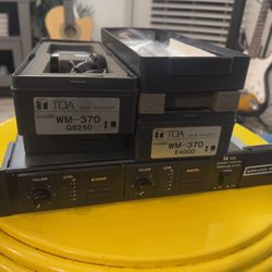 2 TOA WM-370 With TOA diversity Receiver 