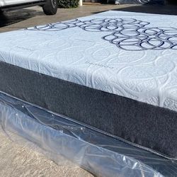 Full Bamboo Cool Gel Memory Foam!!