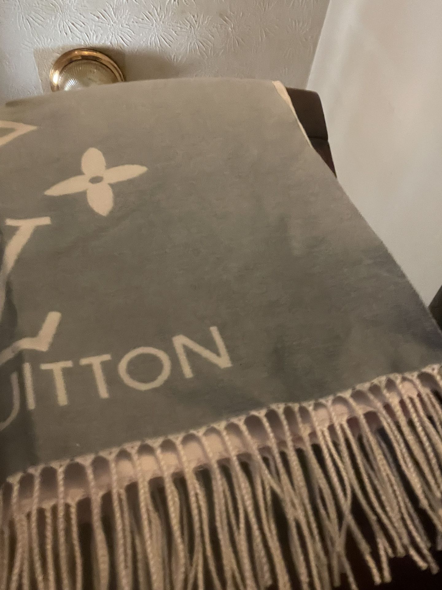 Louis Vuitton scarf