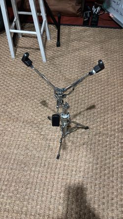 Pearl snare stand