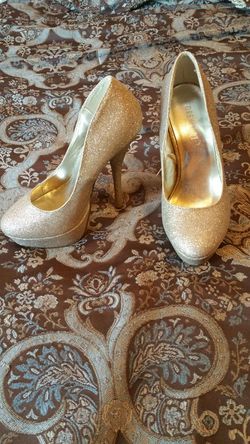 Glidder heels size 7 ..from forever 21