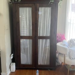 Armoire Cabinet 