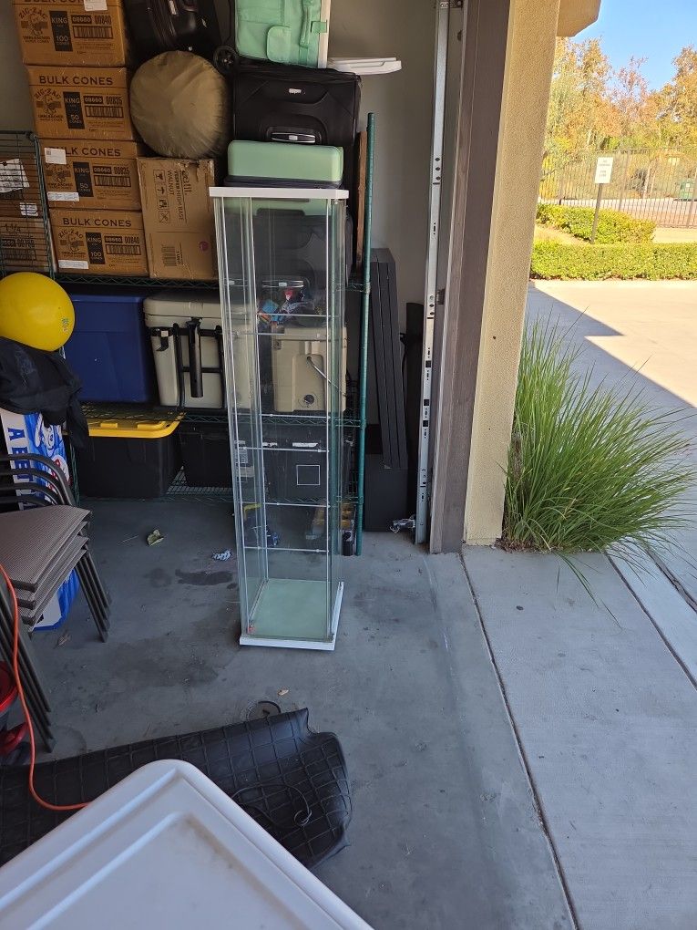 Glass Showcase 3 Shelves