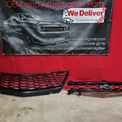 2016 - 2018 Chevy Camaro SS Front Grilles Oem 