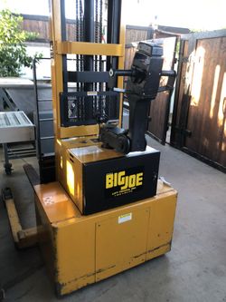 Big Joe Electric Lift $3000
