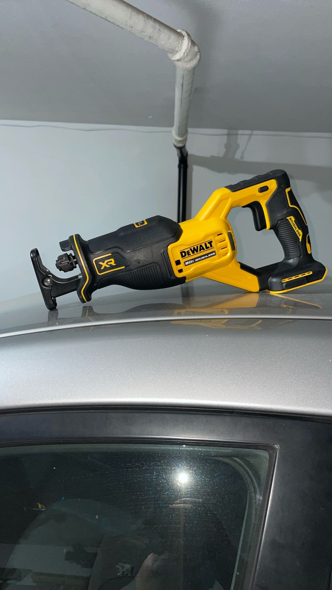 New Dewalt Reciprocating Saw 20v Brushless W/ Variable Speed - Tool Only And Pick Up Only