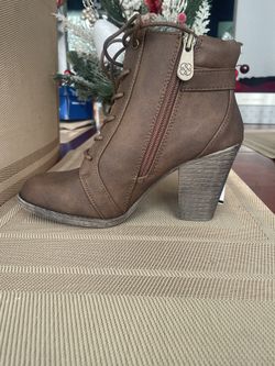 Woman Boots