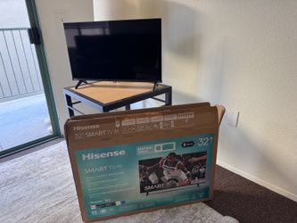 Hisense 32” Smart TV