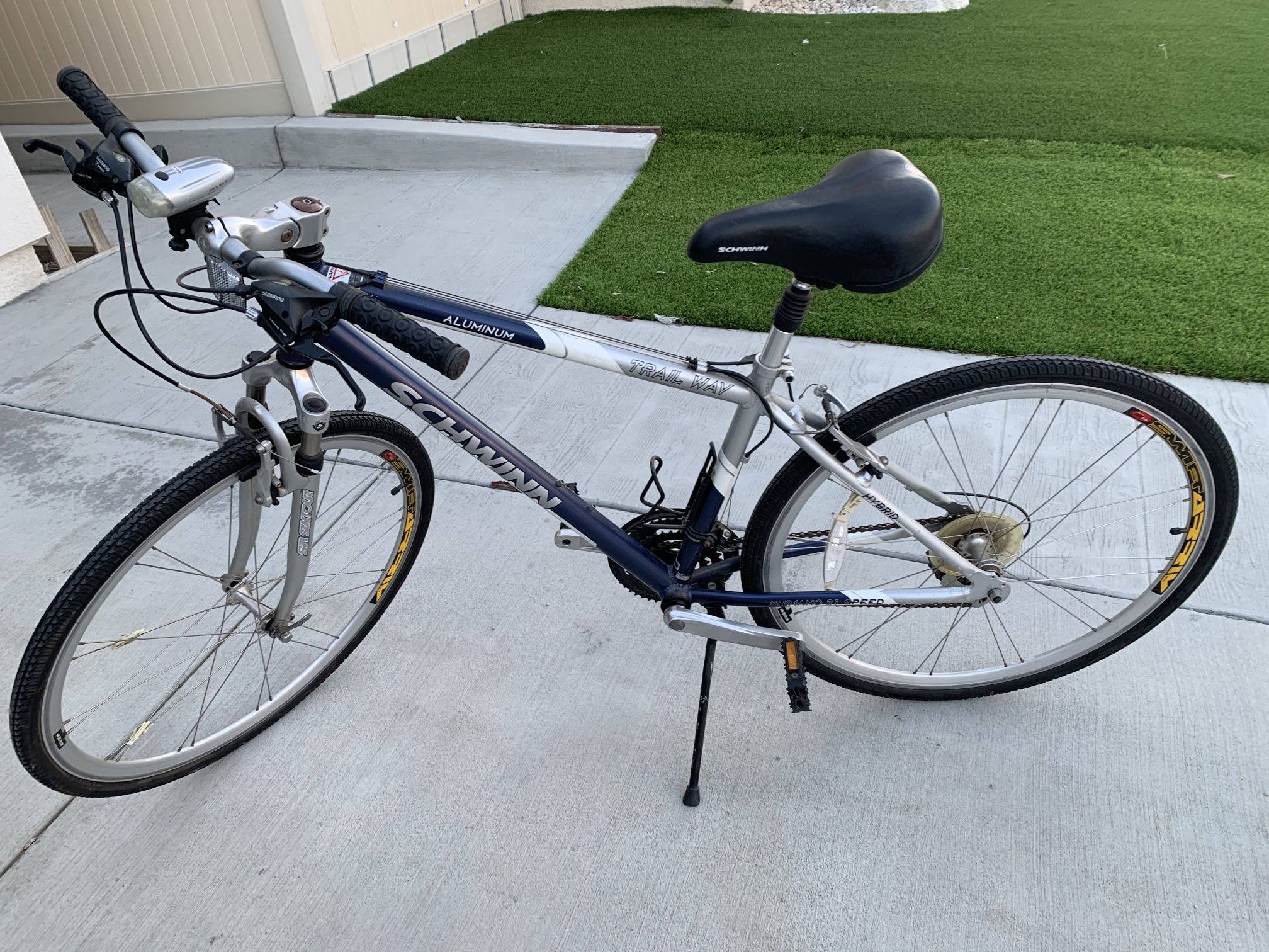 Schwinn Mens Trail Way Bike