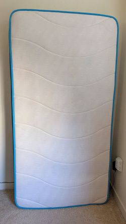 Twin mattress