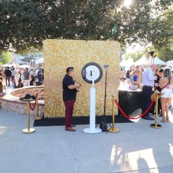 PHOTO BOOTH