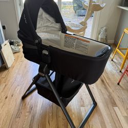 Nuna Mixx Next Bassinet And Stand