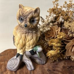 Vintage Owl Figurine Statue Artware Made In Taiwan Home Decoration Accent