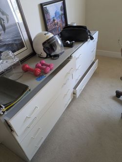 Chest of drawers