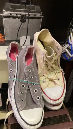 2 pair of converse size 6