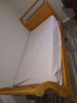 Twin bed