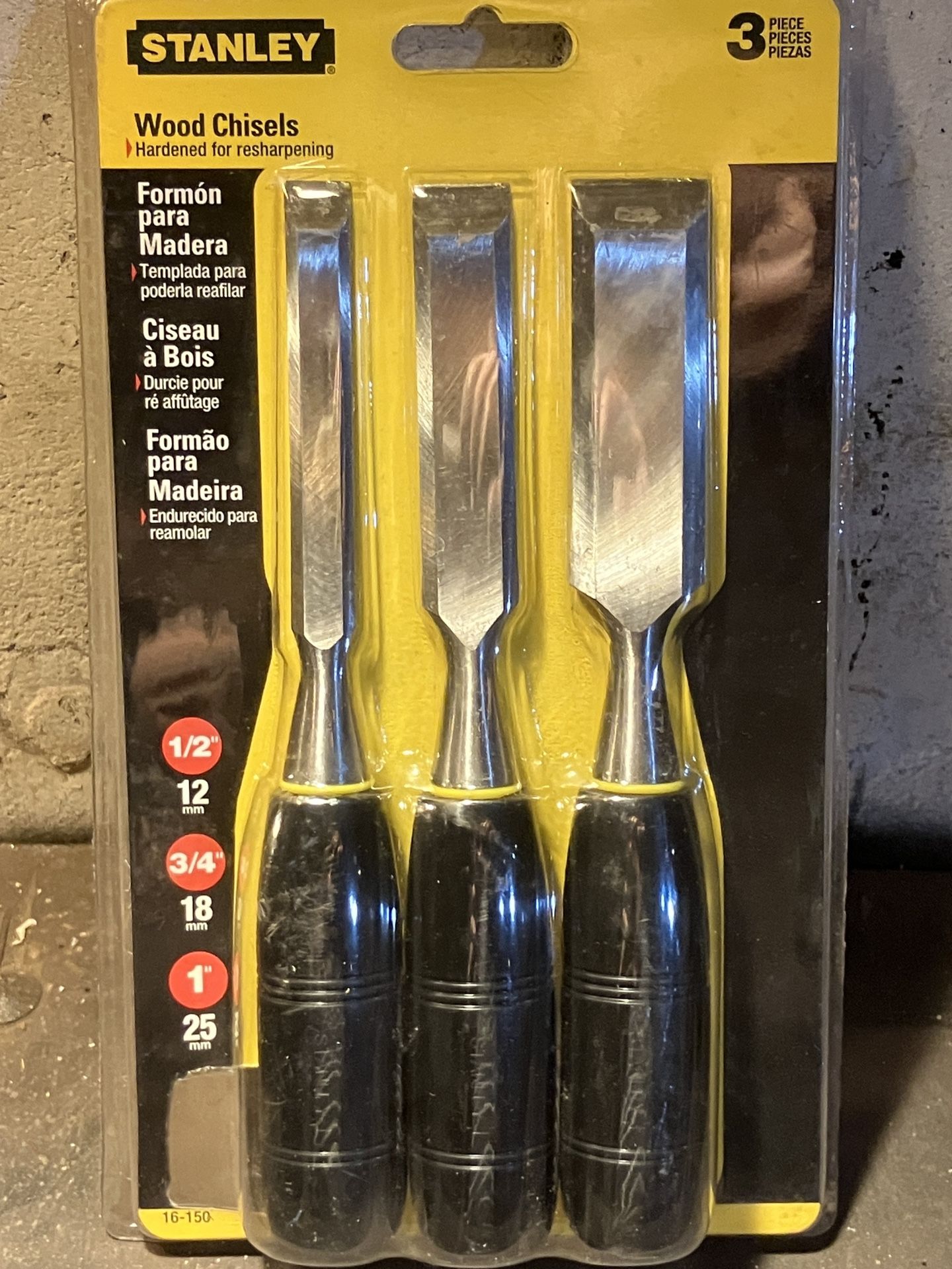 Wood Chisels .. set of three (new) quality tool