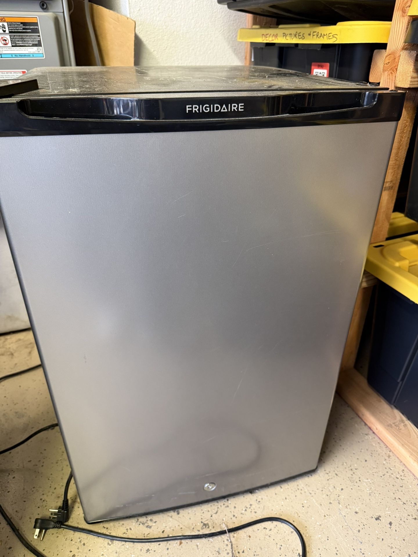 Frigidaire Mini Fridge 