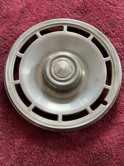 Chevrolet Motor Hubcaps Set of 4
