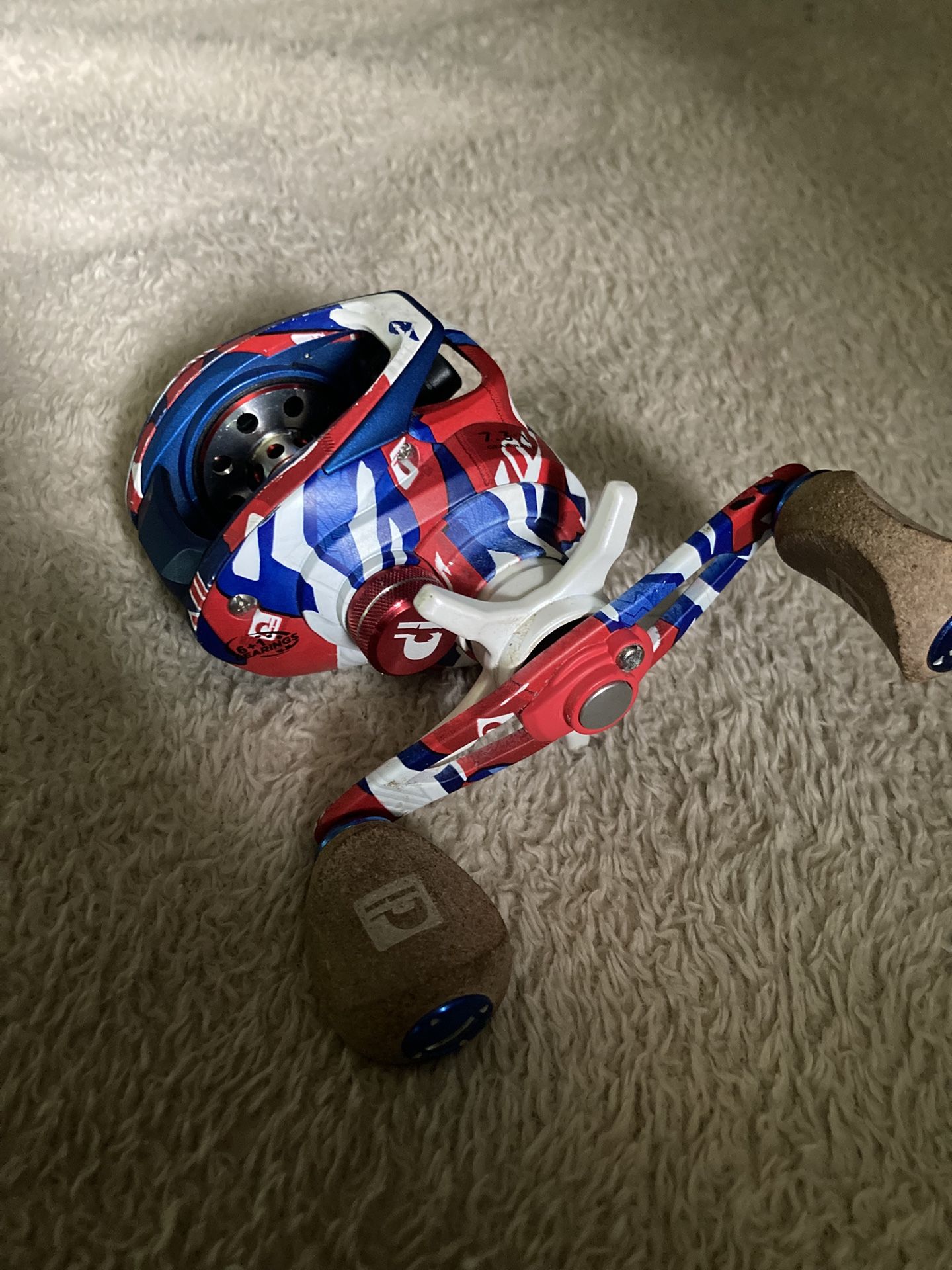 Fishing Pole Bait Caster 