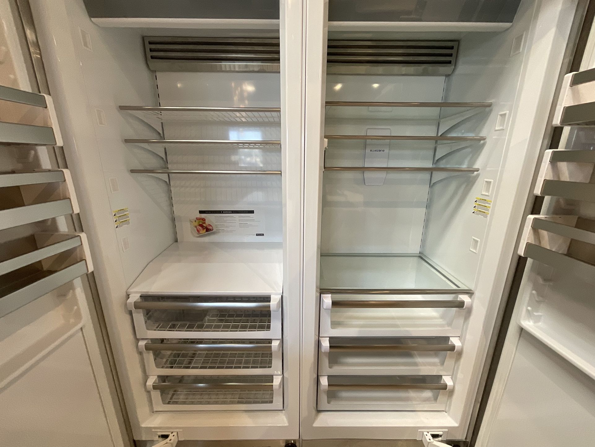 PANEL READY VIKING 30” DISPLAY COLUMNS FOR SALE - FRIDGE AND FREEZER (MUST BE BOUGHT IN A PAIR) - FRI7300WR/FFI7300WL - INCLUDES DELIVERY