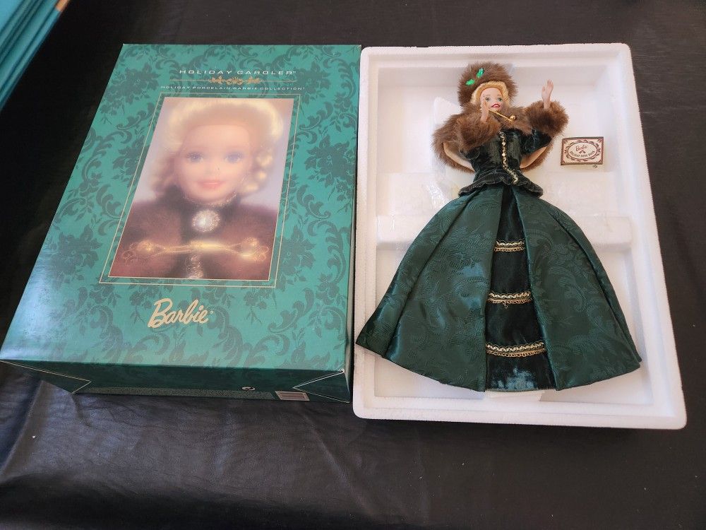 Barbie Holiday Caroler 1996