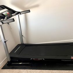 PRO-FORM® PERFORMANCE 300i treadmill with high performance pad