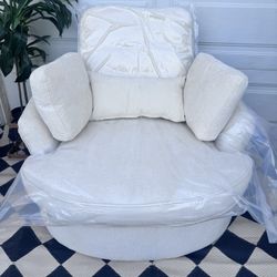 Oversized Round Swivel Chair