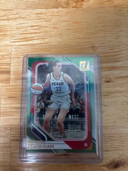 Caitlin Clark 2026 Panini Donruss #22 Green Parallel