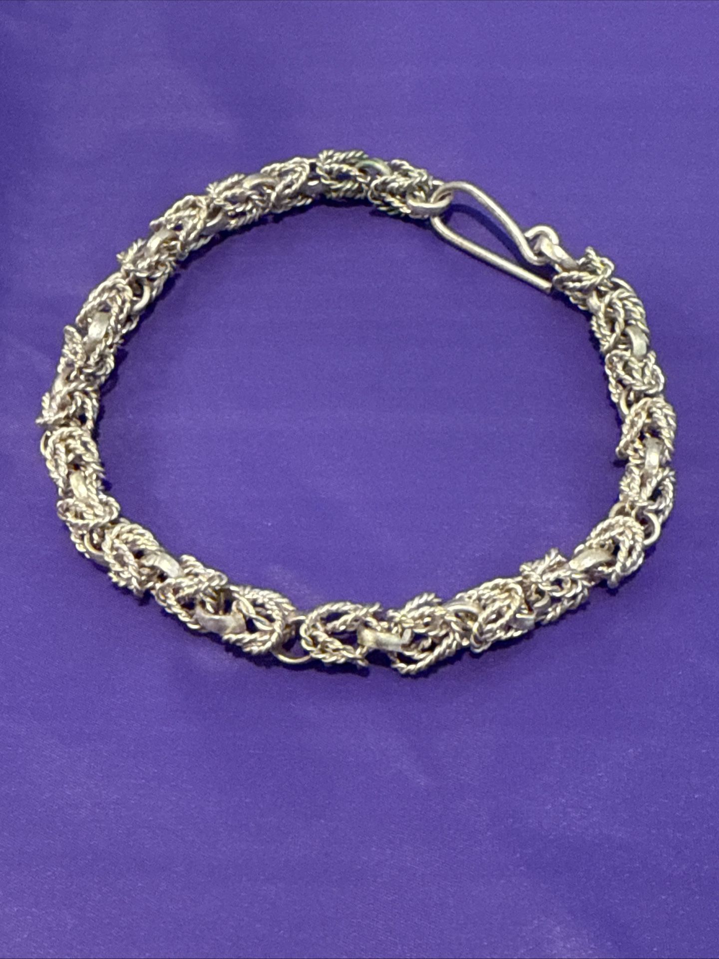 Sterling silver Bracelet 8” 