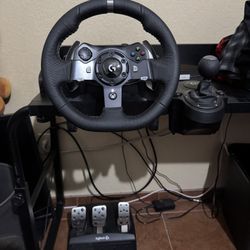 Logitech G923 Racing Wheel Pedals And Gearshift Set