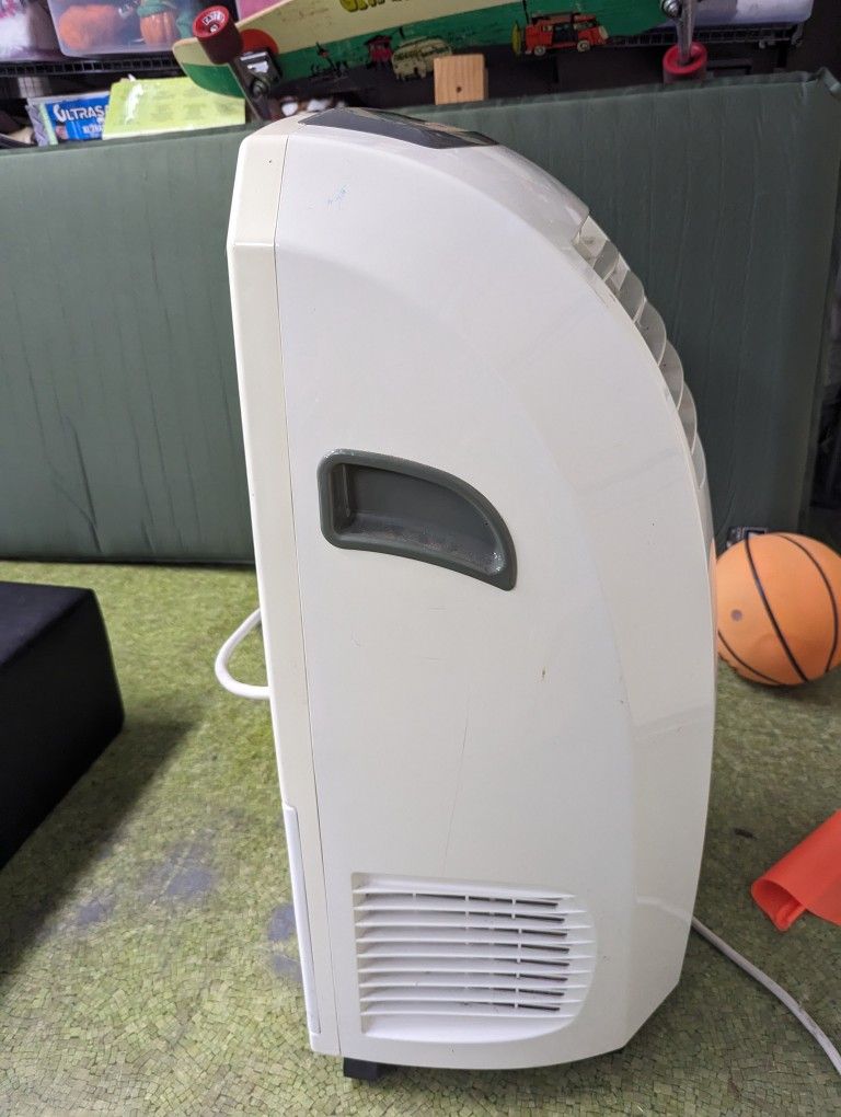 LG Portable Air Conditioner LP1014WNR for Sale in San Juan Capistrano