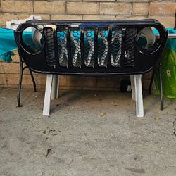 Oem Jeep Grill. Wrangler/Gladiator 2018+
