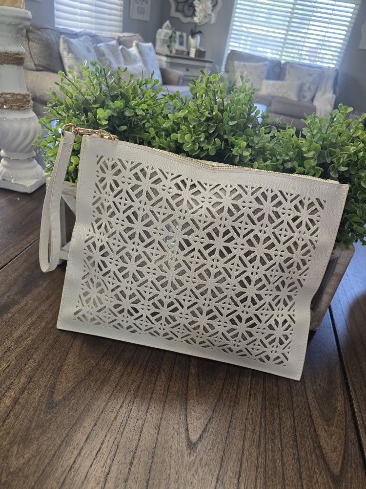Tory Burch Makeup /Wristlet Bag / Clutch Pouch