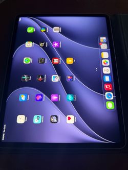 Apple iPad Pro 13 Inch 128GB WiFi Apple Pencil 2 6th Generation