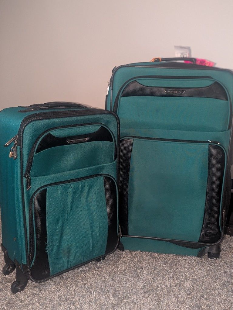 Luggage set