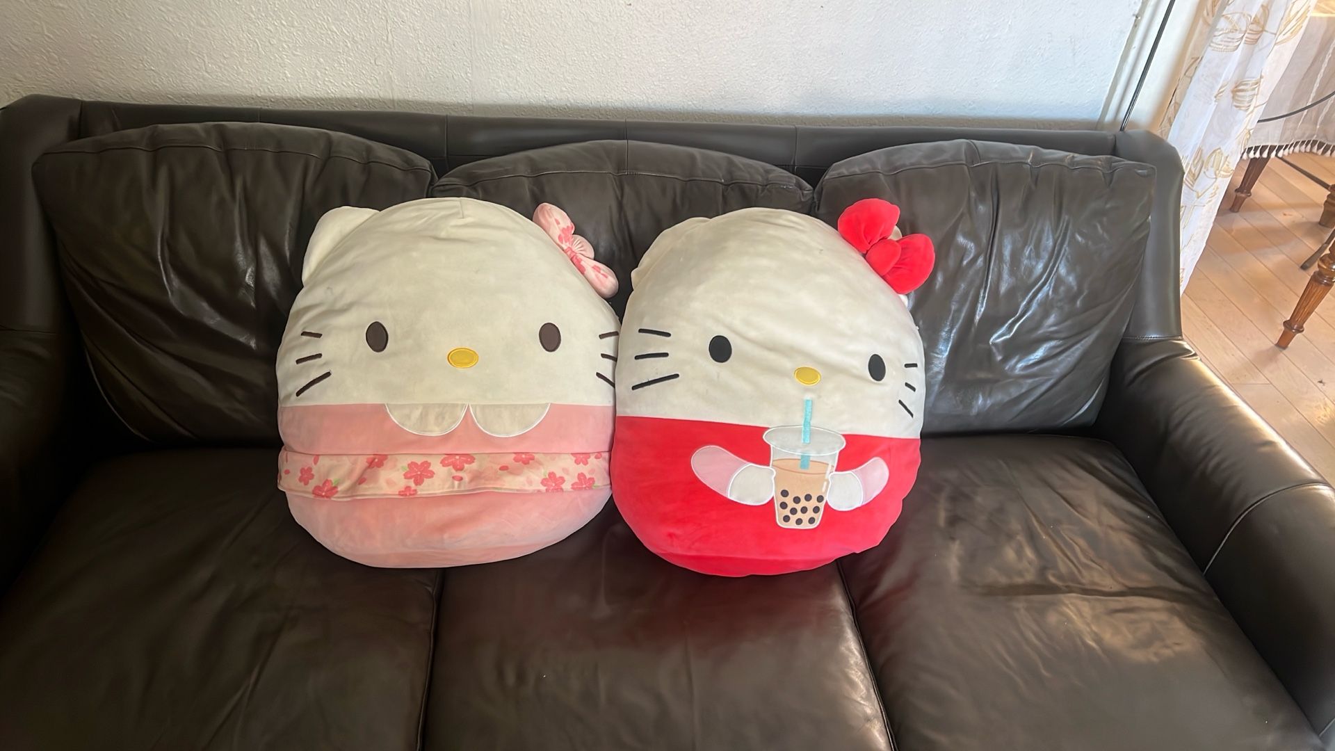 2 Hello Kitty Squishmallows