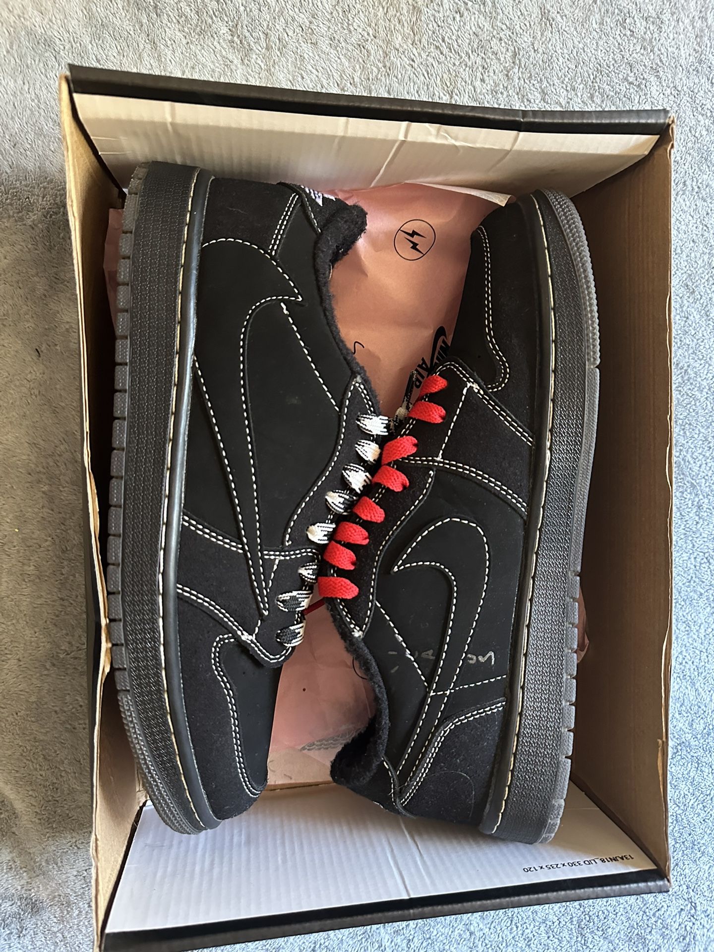 Travis Scott Nike Shoes Worn Once Size 9.5