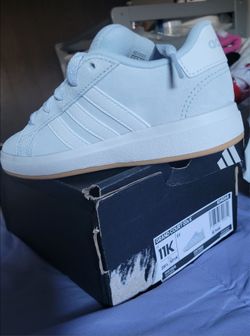 Kids shoes